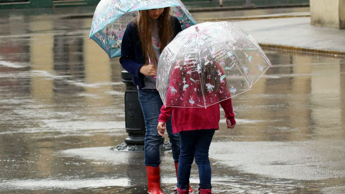 Rhmz Upalio Meteoalarm Za Celu Srbiju Posle Ve Era Njeg Nevremena Sve