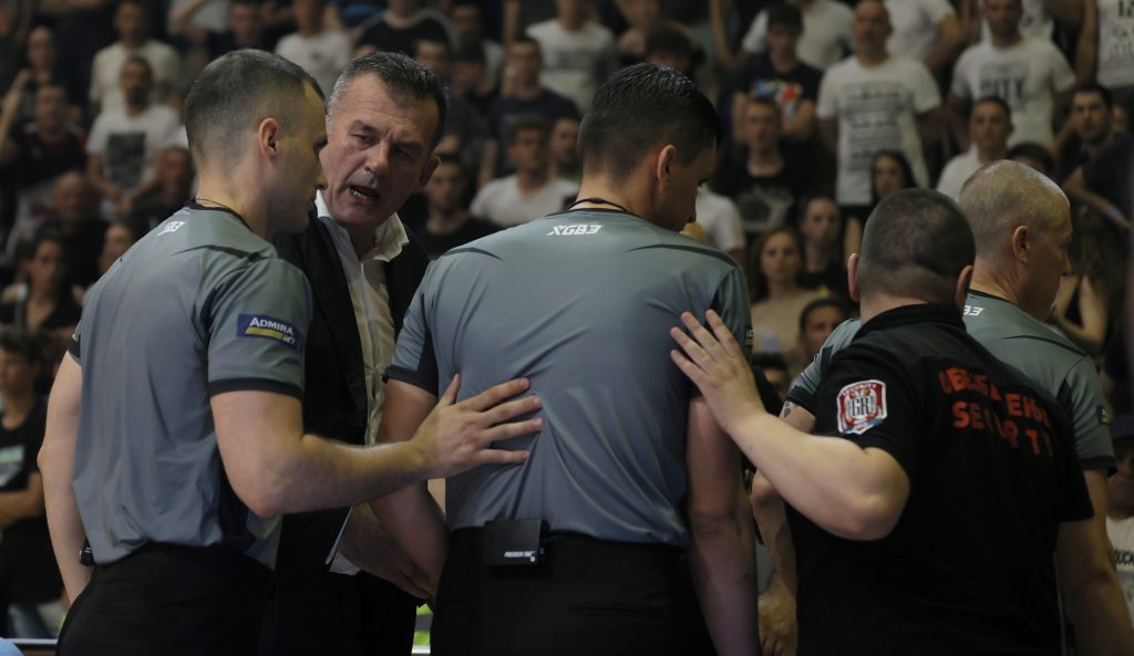 Zvezda Napala Partizan Alila Se Aba Ligi Ga Ali Su Nas I Kesama