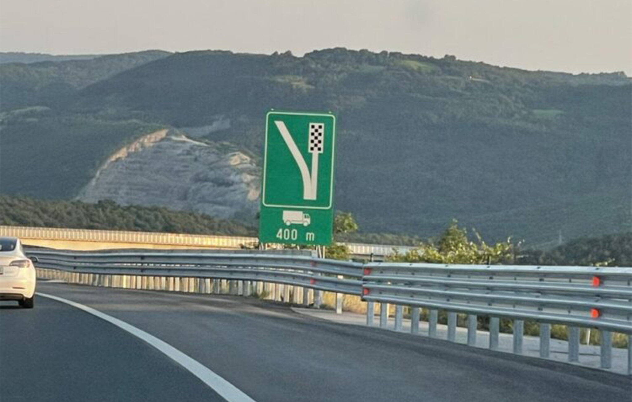 U Sloveniji postoji jedinstven saobraćajni znak Da li znate šta znači