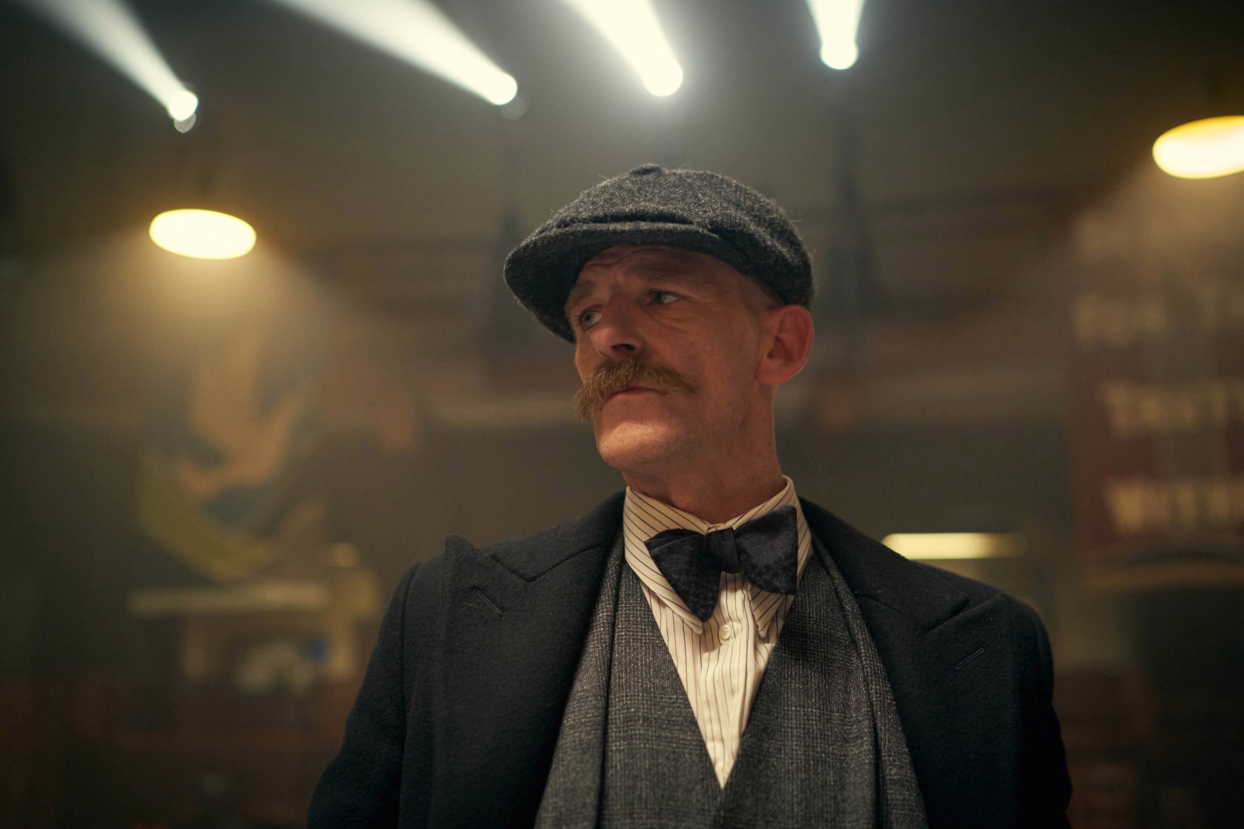 Glumac Iz Serije Peaky Blinders Ka Njen Zbog Posedovanja Kreka