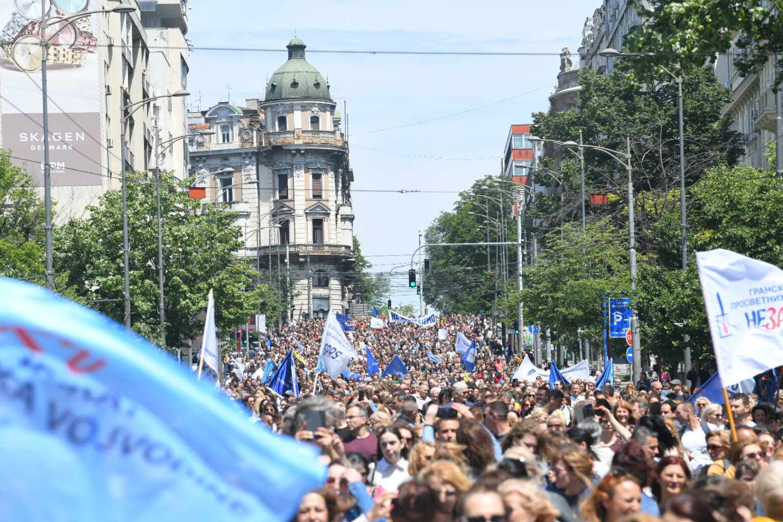 Moramo Ovo Da Zaustavimo Ceo Sistem Mora Da Stane Na Hiljade