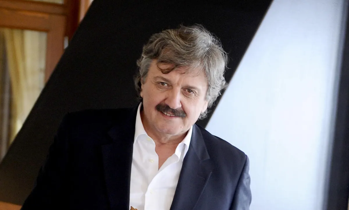 "Dok spava, njena ruka je u mojoj": Žena Radoša Bajića u bolnici, on se oglasio dirljivim rečima