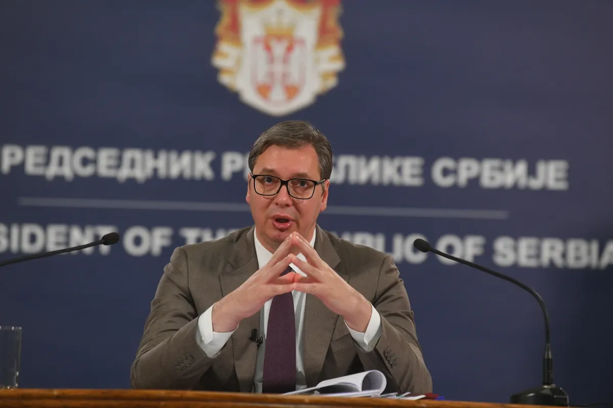 Vučić po prvi put razdvaja izbore, a razlog može biti samo jedan. Siguran je da SNS gubi mesto predsednika države