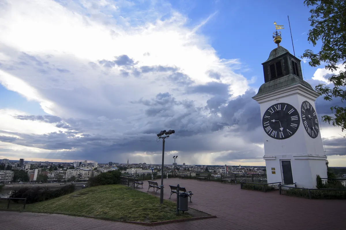 Oblačno sa sunčanim intervalima i temperaturom do 32 stepena