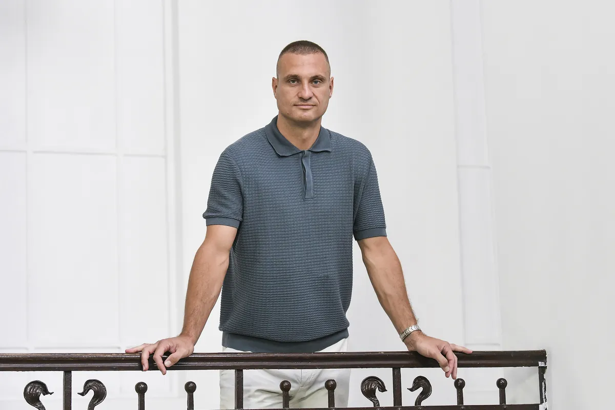 Moćno pismo Nemanje Vidića pročitano na skupu podrške zaposlenima u N1: "Sloboda medija je uslov našeg opstanka, u suprotnom ubiće nas laž"