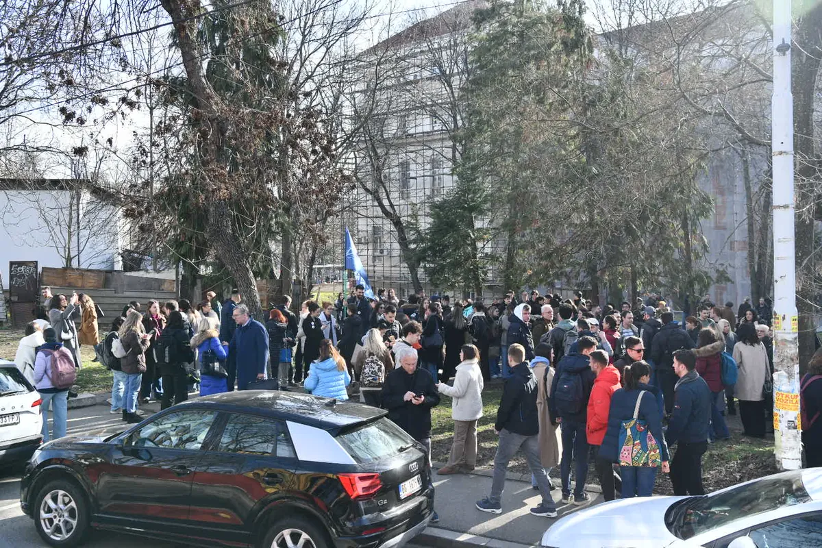 Studenti objavili spisak imena ljudi koji su odgovorni što je policija krvnički upala na fakultet: "Da se zapamte"