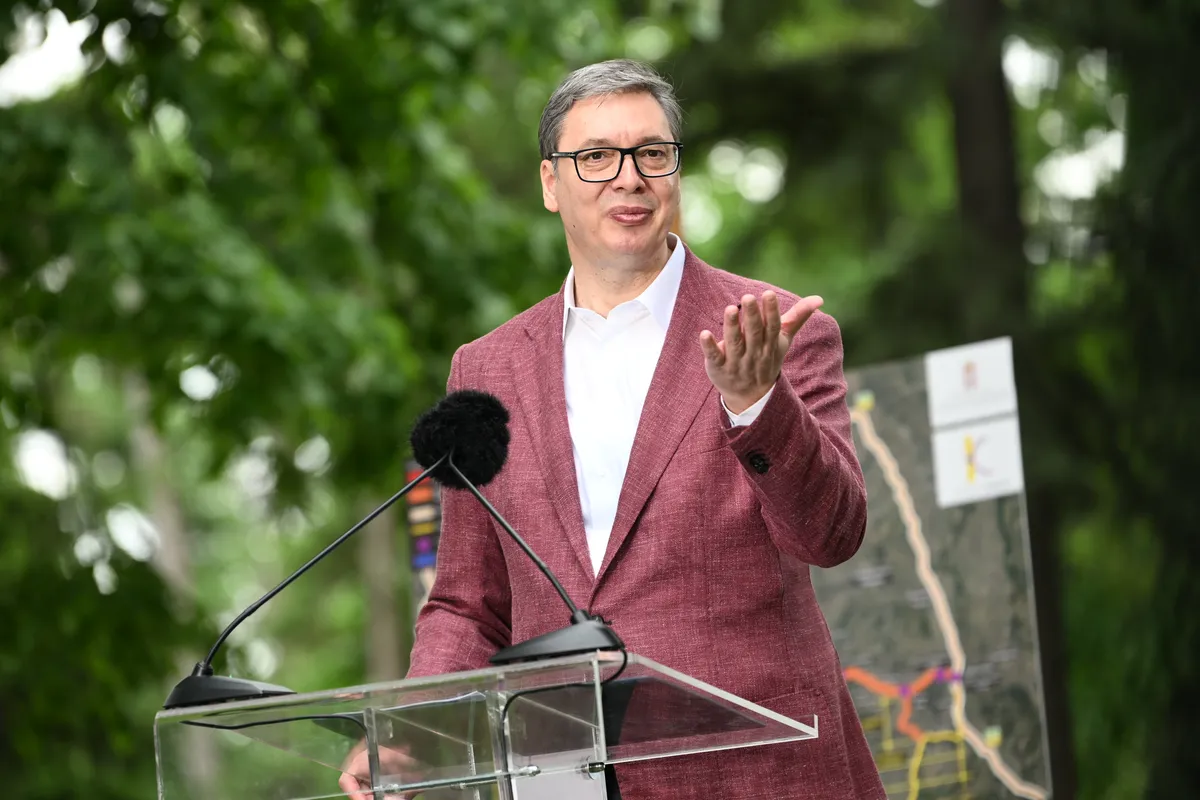 Vučić: Uskoro ću objaviti kako građani da mi prijave bahate pripadnike vlasti