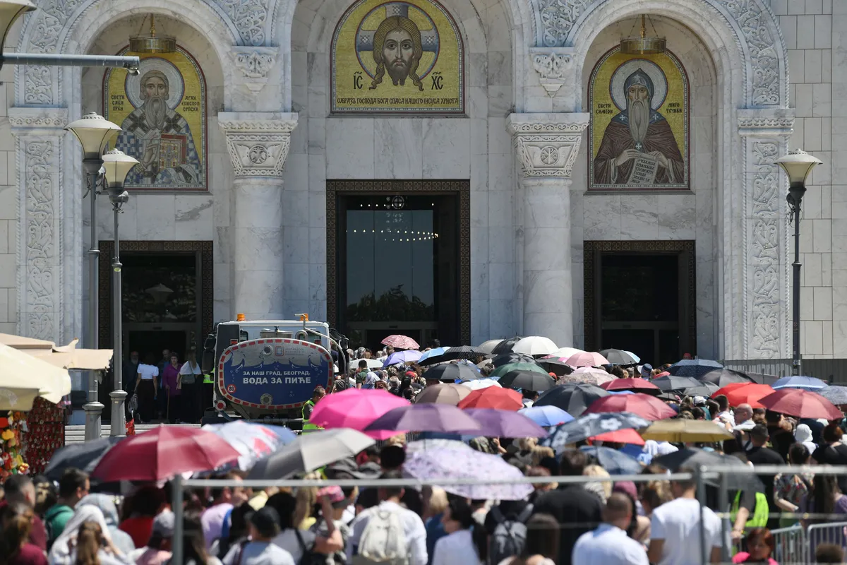 SPC: Pojasu Presvete Bogorodice se poklonilo više od 800.000 osoba, sutra ga ispraćamo iz Hrama