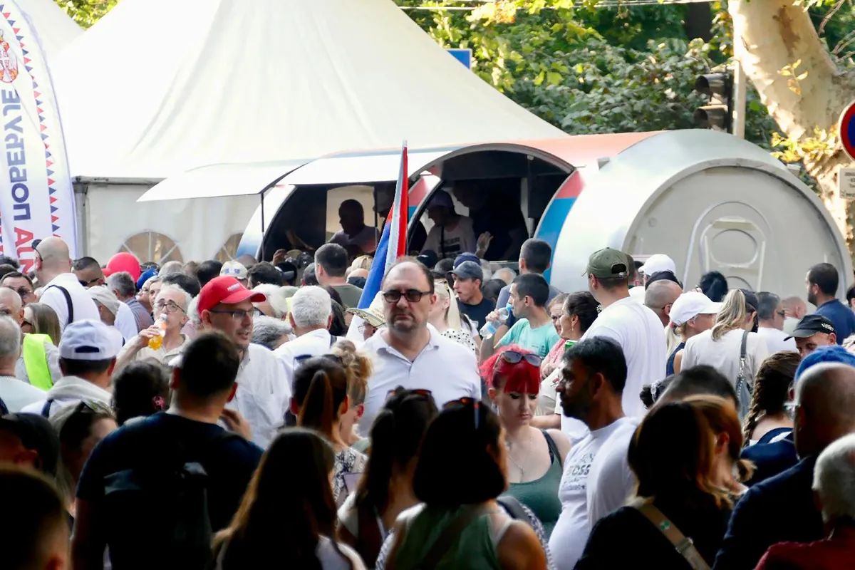 Radnik JKP dobio otkaz jer nije došao na miting SNS, požalio se Vučiću, evo šta mu je odgovorio