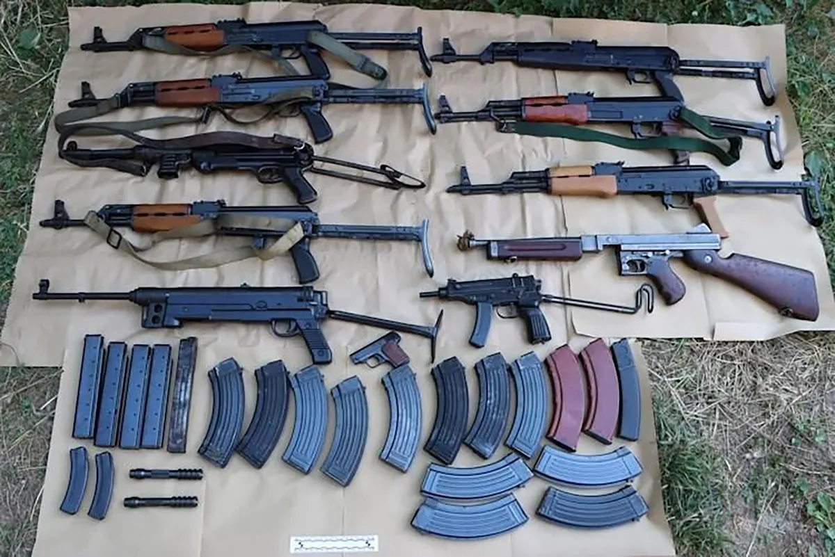 FOTO Dedu iz Samobora anonimno prijavili, policija kod njega našla čitav arsenal