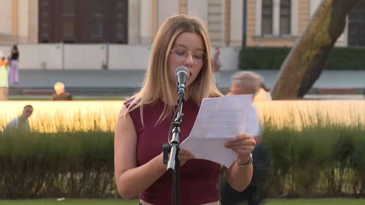 Potresan govor studentkinje na protestu: "Ne smemo dozvoliti da 16 poginulih u Novom Sadu pregaze novi naslovi, zaborav neće biti ničija zaštita od odgovornosti"