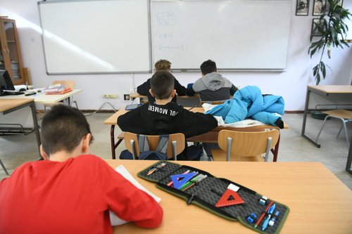 Beograd 01. februar 2023. Osnovna skola Ratko Mitrovic učenici đaci osnovci ucionica skolski cas matematika Foto:Vesna Lalić/Nova.rs