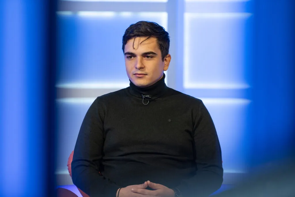 Vladimir Đorđević, student i odbornik iz Mionice: "Nema te terapije da izbriše sećanje na policajce koji te šutiraju i viču: 'Je l' pumpaš sad'"