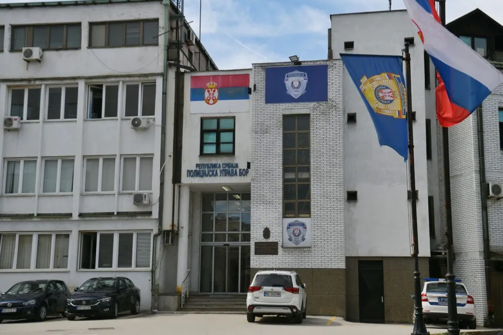 Stravičan snimak ubistva žene kod Bora osvanuo na društvenim mrežama: Kako je dokaz iz istrage završio u javnosti, policija mora da odgovori na ova pitanja