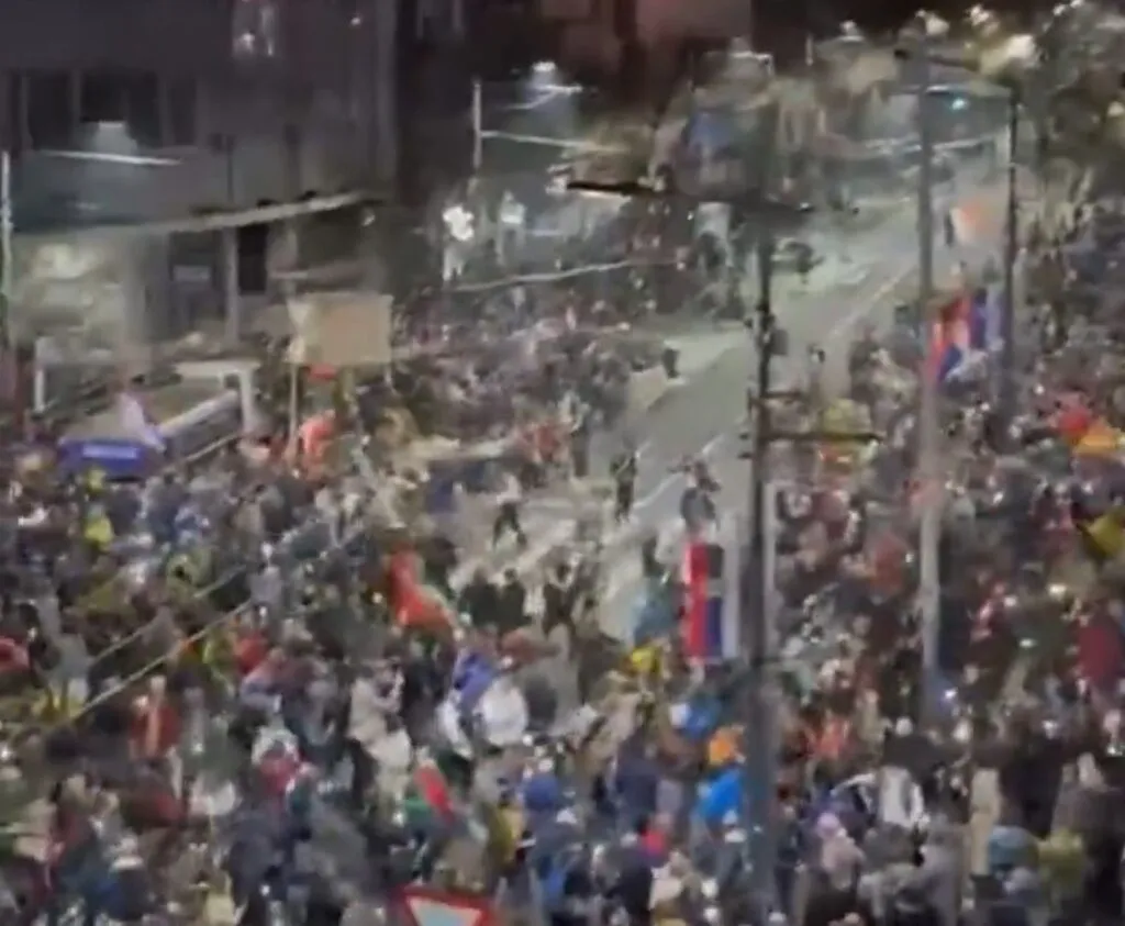"Oslušni nešto Srbijo, bilo šta": Studenti u blokadi FDU objavili novi spot nakon skandalozne emisije na RTS-u o "zvučnom topu"