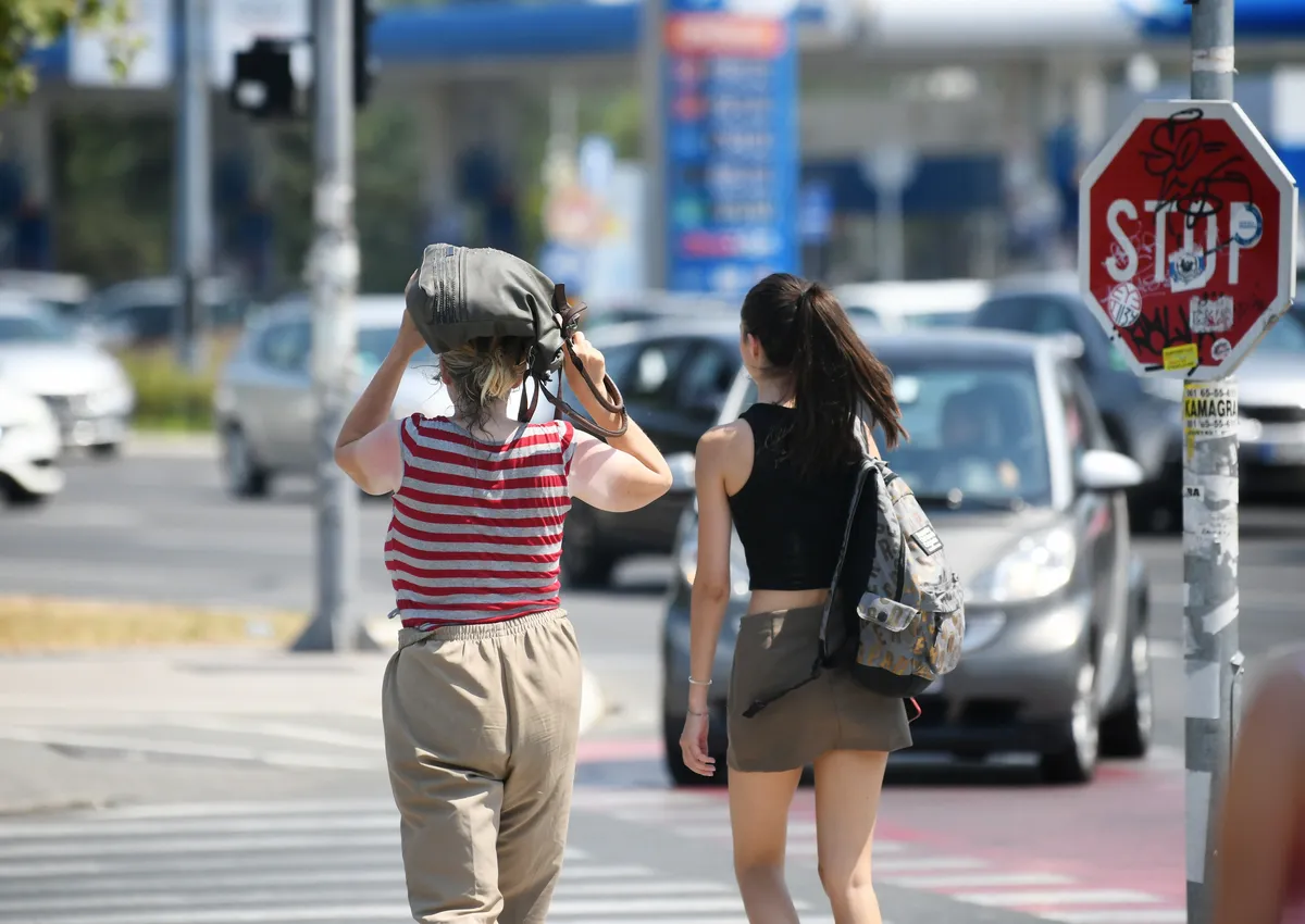 Pik vrelog talasa: Za celu Srbiju na snazi je crveni meteoalarm