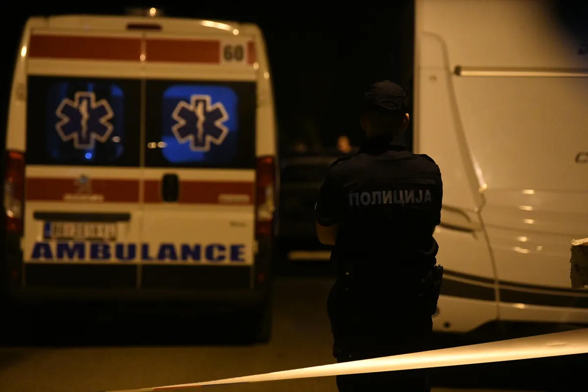 Poznat identitet vozača koji je udario devojčicu (13) na pešačkom prelazu kod TC "Galerija" u Beogradu na vodi: Za volanom BMW-a bio tinejdžer (19) Kép