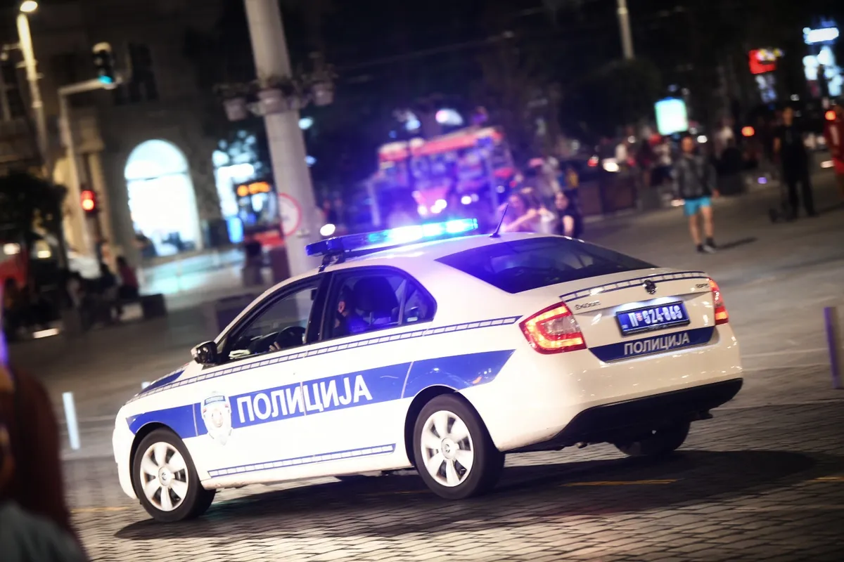 Dvojica uhapšena zbog napada na Trgu republike: Žrtva bio maloletnika iz Emirata, na istom mestu pre godinu dana napali Rusa