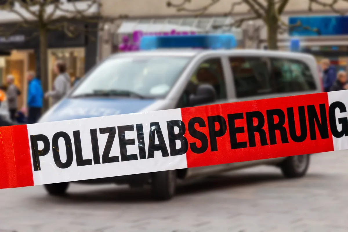 Srpski motociklista povređen u nesreći u Bavarskoj: Pokosio ga mladi vozač BMW (18)
