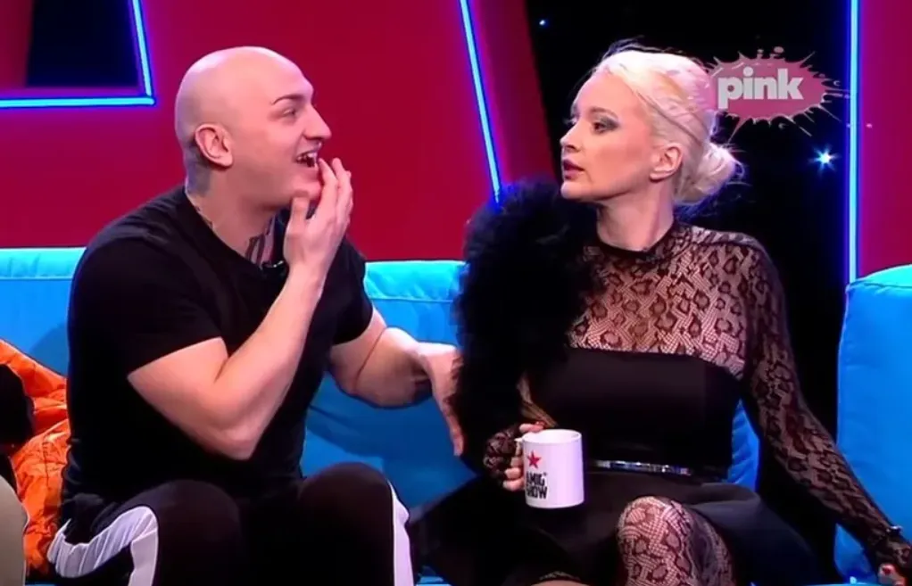 Smejaćete se do suza: Maja Nikolić i Desingerica u skandaloznom duetu koji se ne zaboravlja (VIDEO)