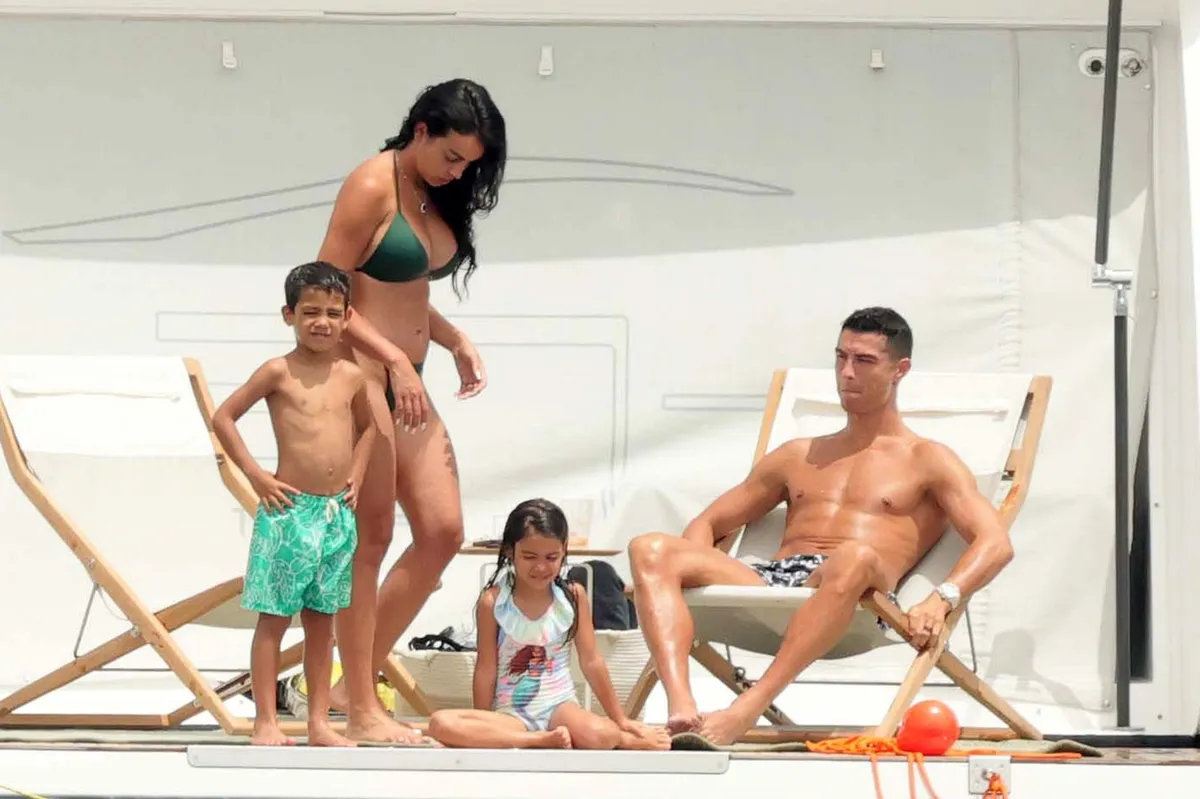 Bomba pravo niotkuda: Ronaldo se ženi u tajnosti, svetske megazvezde dolaze u raj na zemlji