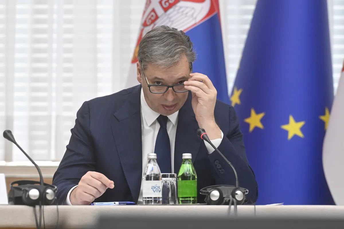 "Vlast u Srbiji pravi 'igrokaz' za Brisel, dok istovremeno sprovodi antievropsku politiku u zemlji"