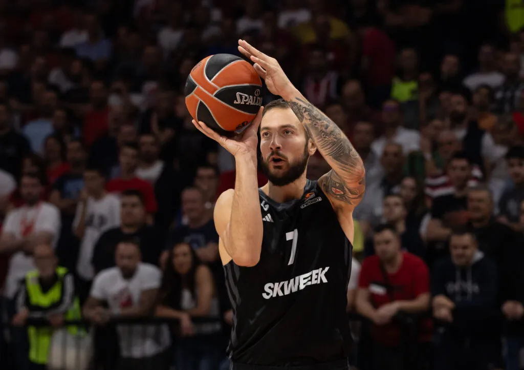 Oglasio se Lovernj po povratku u Partizan i oduševio navijače: Emotivna poruka francuskog centra FOTO