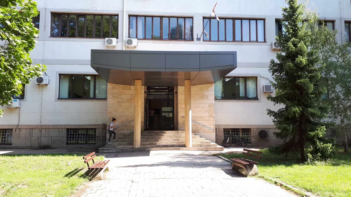 Studenti u blokadi pozvali na okupljanje ispred Lekarska komora Srbije: Večeras odluka o izborima u Nišu