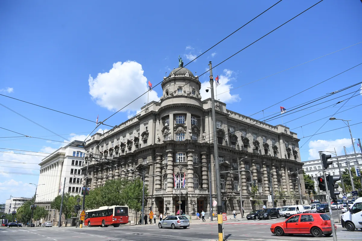 Veštačka inteligencija ulazi u državnu upravu – prva ministarstva se već prijavila na konkurs