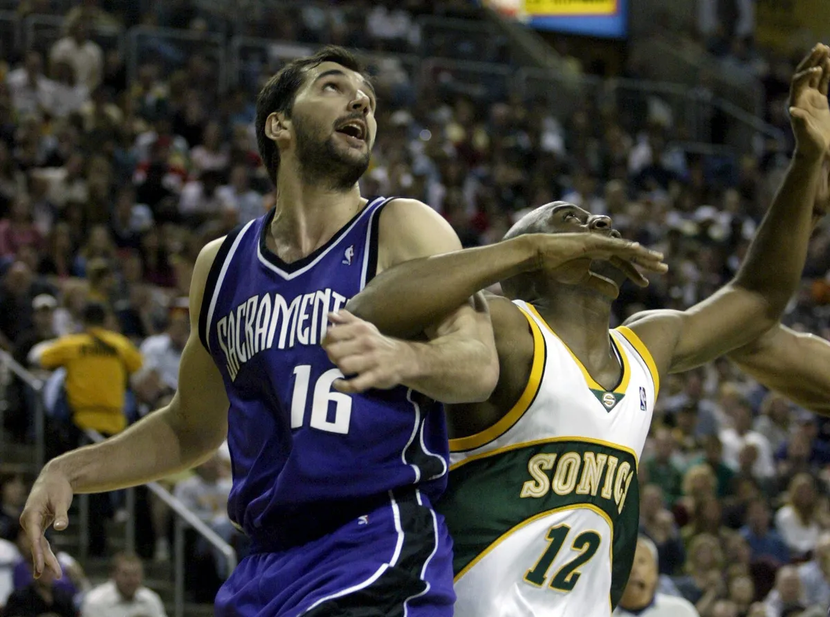 Objavljena lista najboljih šutera u istoriji NBA lige: Stojaković u vrhu, izuzetno ga cene, pogodite koji je još Srbin u eliti