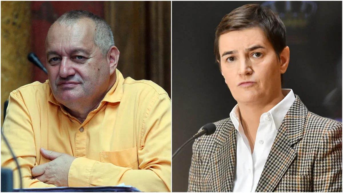 Iz poslaničkog kluba DS ukraden transparent "Studenti pobeđuju": Demokrate optužile Anu Brnabić