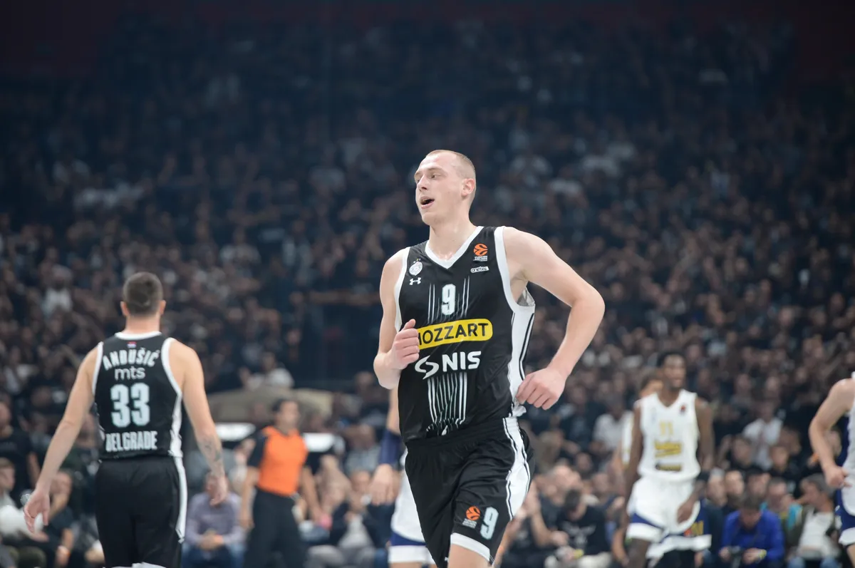 Smailagić hteo da se vrati u Partizan, Penjaroja ga nije želeo