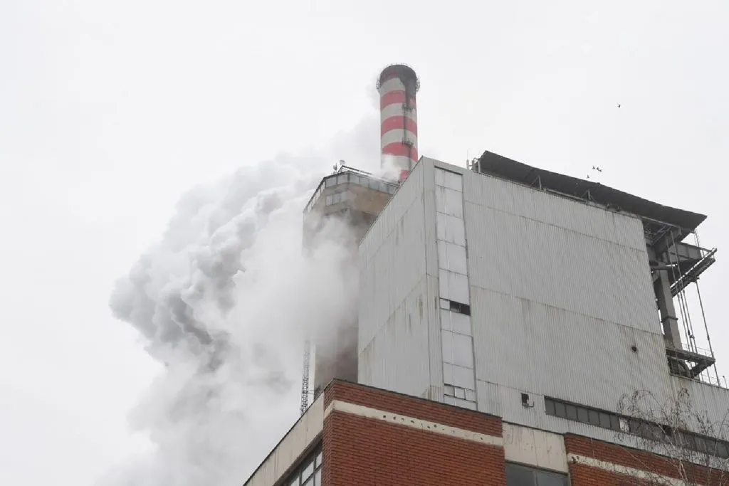"Zašto EPS ćuti o požaru na jednom bloku TE Kostolac i ne otkriva koje su posledice i koliko je struje uvozeno"
