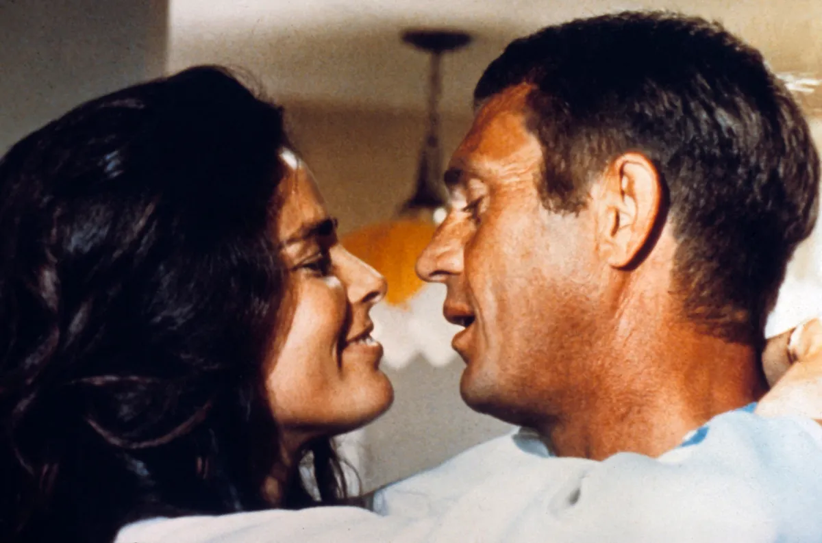 Trpela nasilje, a onda sa detetom i nekoliko dolara pobegla: Bolna ljubavna priča slavnog glumačkog para