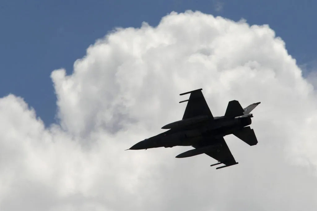 Srušio se francuski borbeni avion: Jedna osoba poginula, za drugom se traga