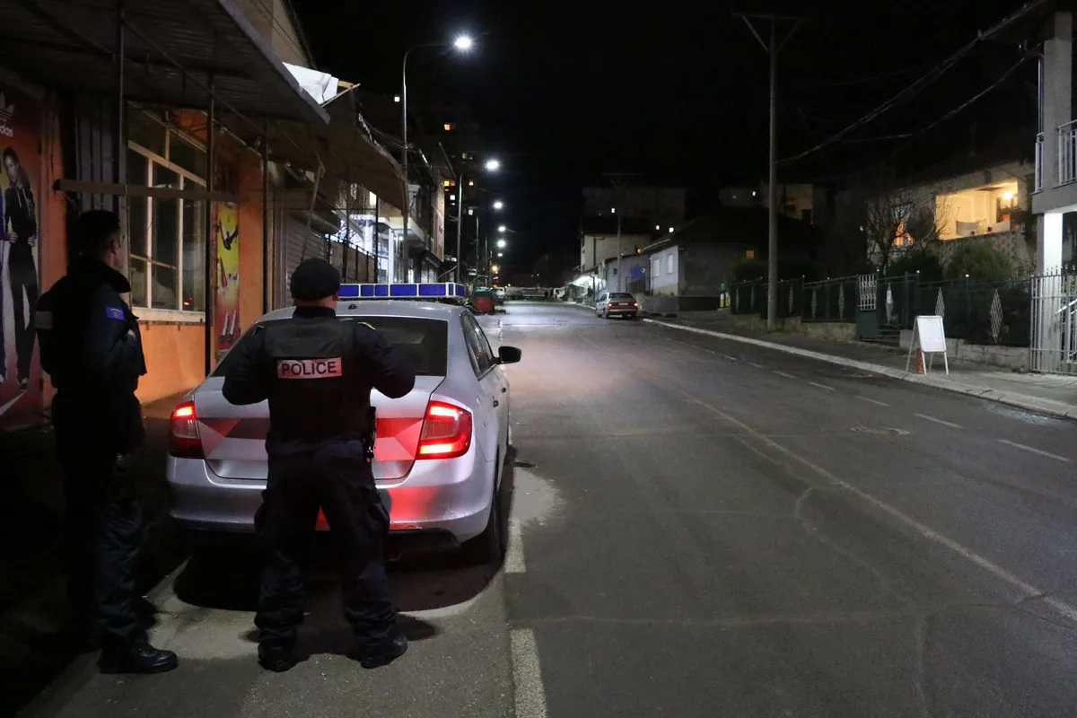 Devetoro uhapšenih u Zubinom Potoku, osumnjičeni za ratni zločin: Akcija Kosovske policije "Dosije 23"