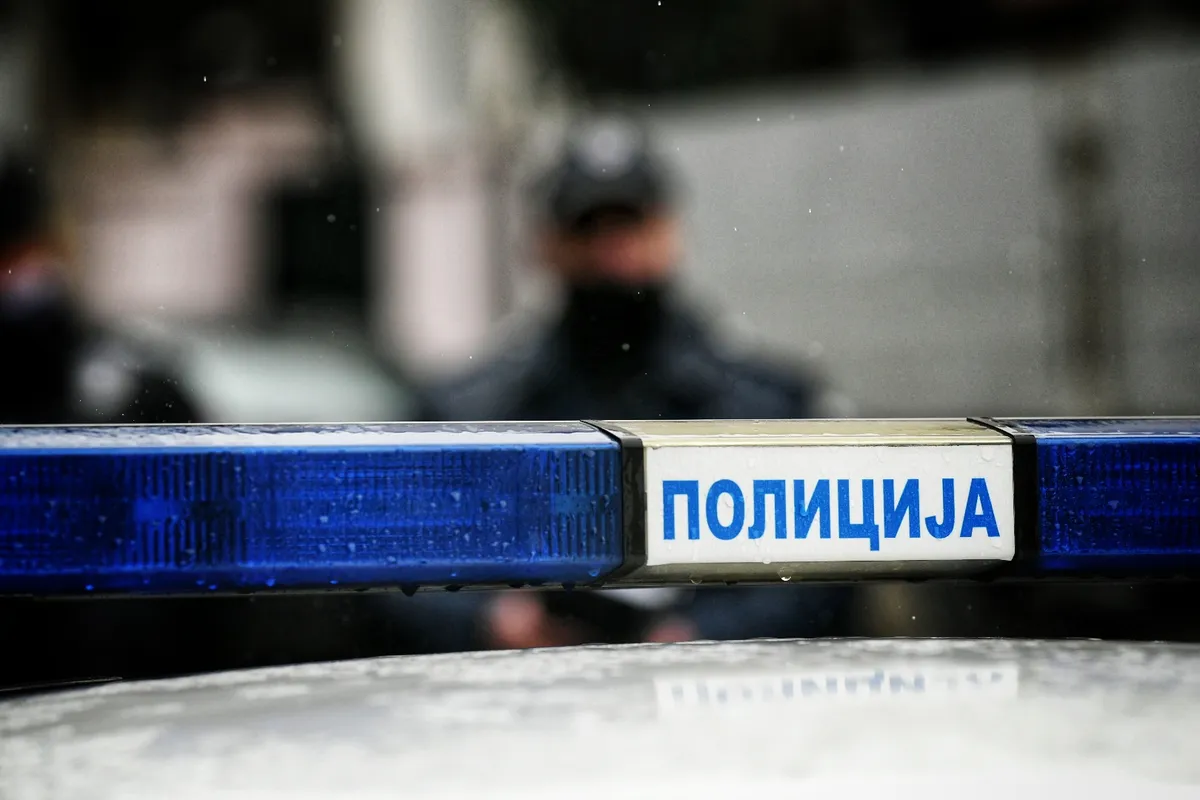 Eksplozija u Sremskoj Mitrovici: Jaka detonacija probudila građane, raznet skupoceni "audi"