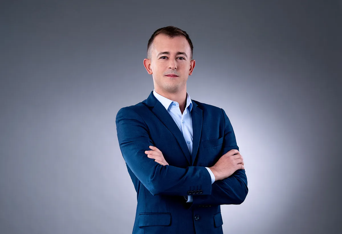Novinar N1 Mladen Savatović i portal Mašina dobitnici nagrade „Dušan Bogavac“