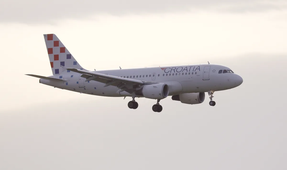 Kriza pogađa aviosaobraćaj: Kroacija erlajns otkazuje 900 letova i diže cene