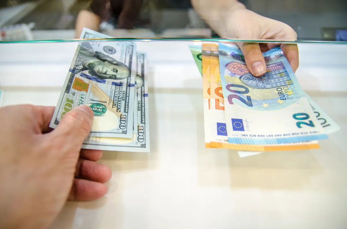 Kostićev Aikgroup ulazi na tržište Hrvatske: Potpisan ugovor o kupoprodaji Podravske banke