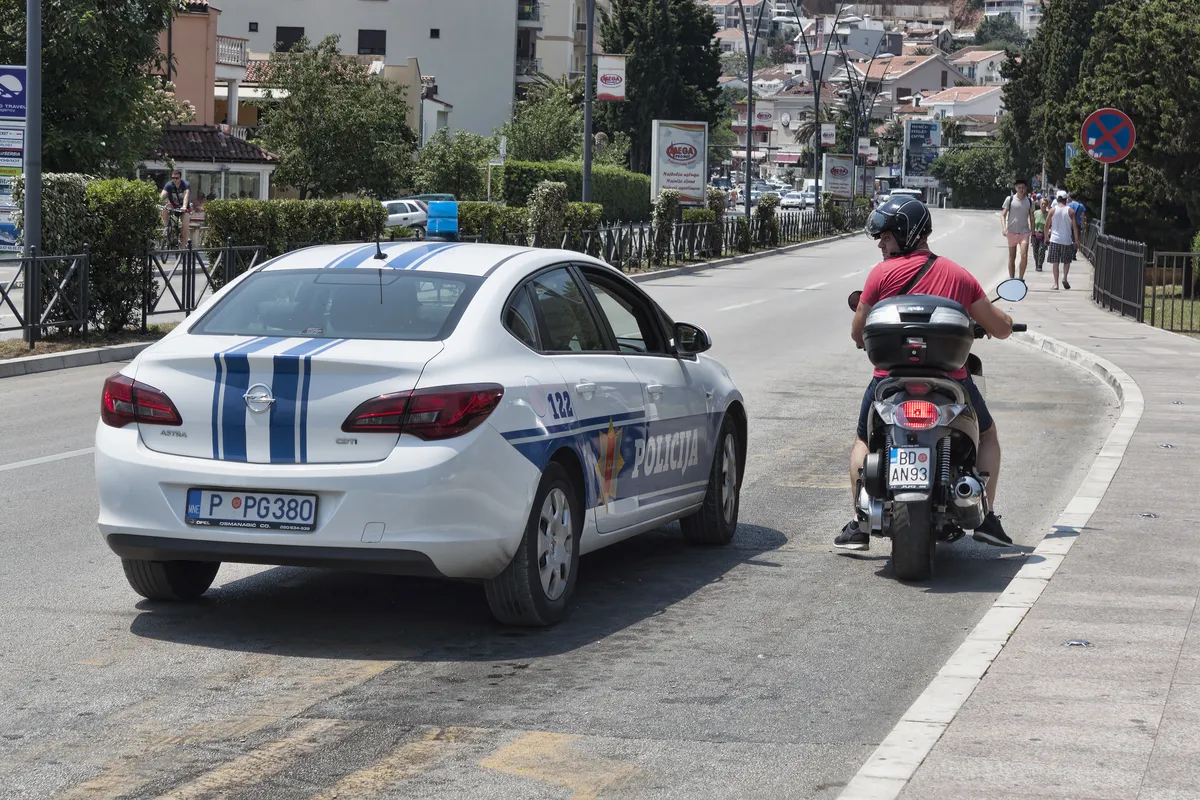 Akcija policije u Kotoru i Tivtu, na meti članovi kavačke kriminalne grupe