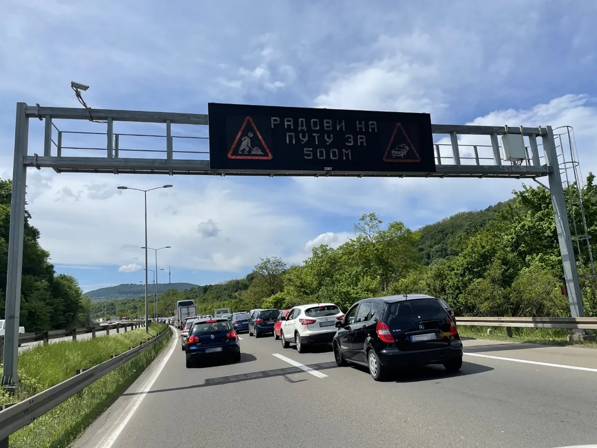 Radovi na putu Sremska Mitrovica-Ruma i na auto-putu petlja Vrčin-petlja Bubanj potok