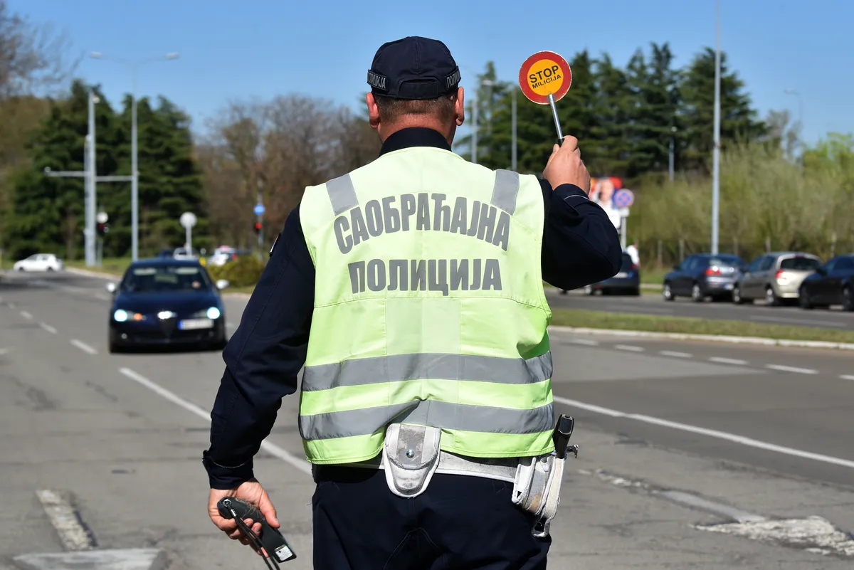"Policijska stanica u rukama": Saobraćajci dobijaju nove Android uređaje, preko njih će vršiti provere i sačinjavati dokumentaciju