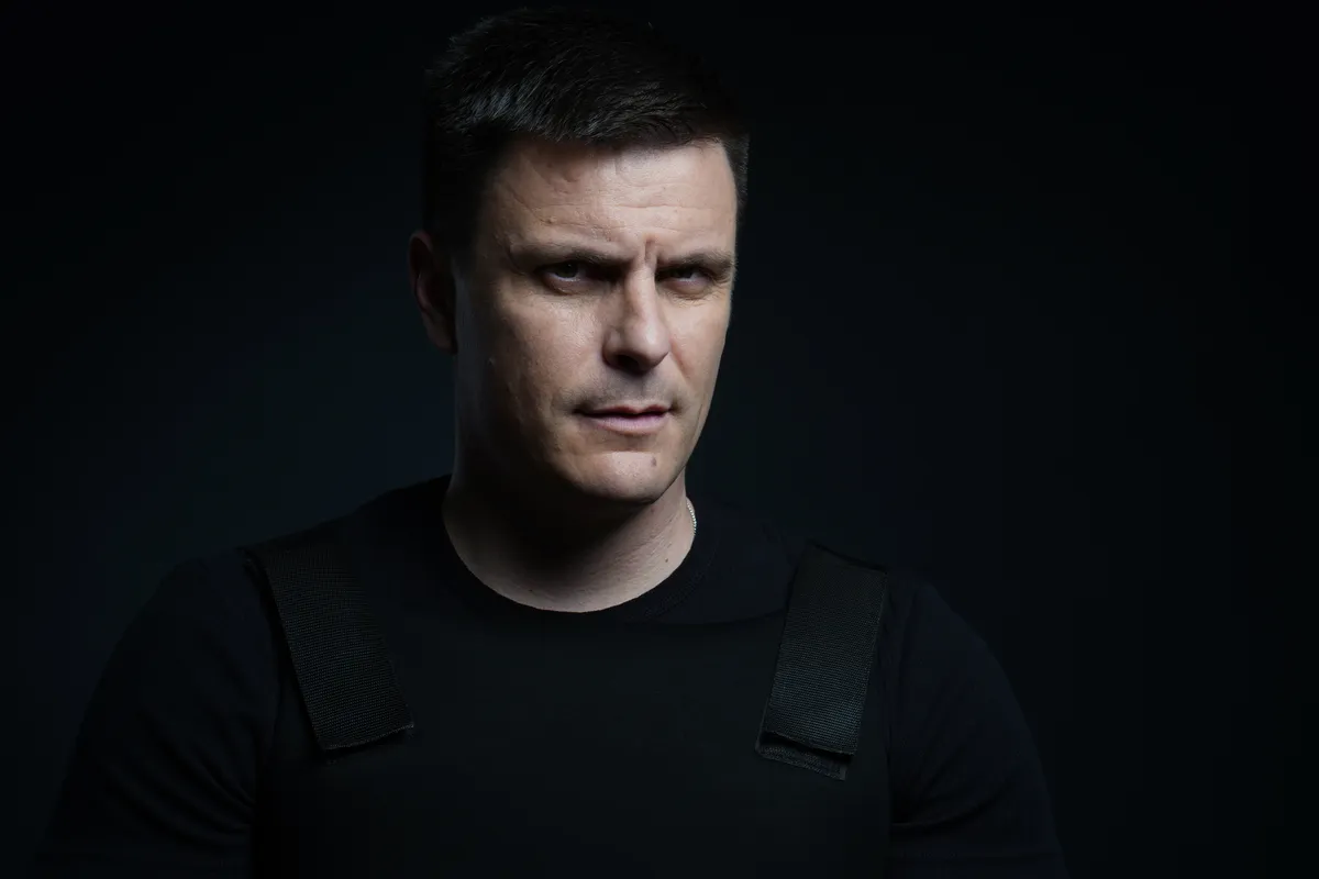 "Počeo je tako bezobrazno da me 'vata, nisam znala kako da reagujem": Glumica je otvoreno pričala o vezi sa Vukom Kostićem