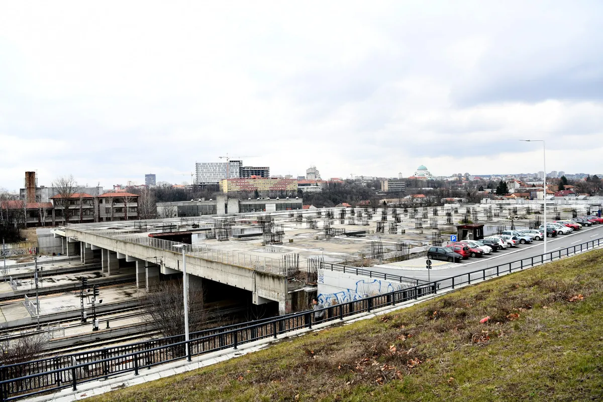 Privatni investitor "po svom isključivom nahođenju" odlučivao o nosivosti ploče pre izgradnje na Prokopu (VIDEO)