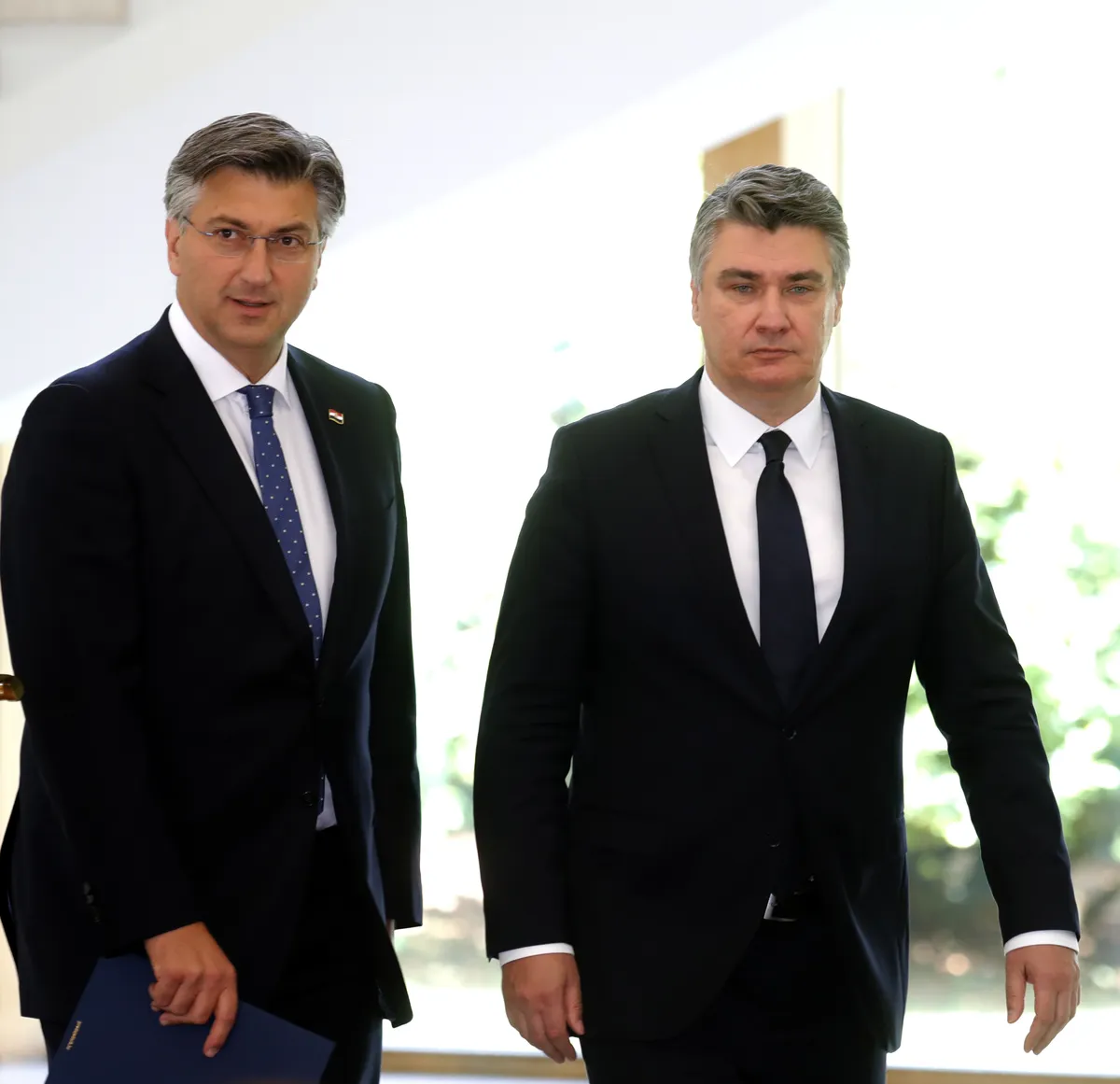 Rat u vrhu Hrvatske: Plenković traži ostavku generala, Milanović poručuje – "Vojska neće u Pariz!"
