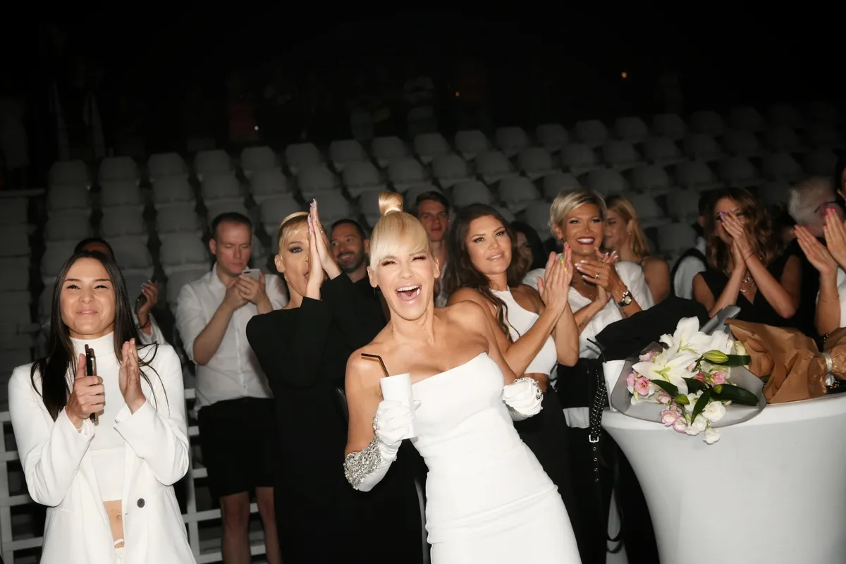 Nataša i Kristina Bekvalac na luksuznoj jahti u Grčkoj: Od prizora zastaje dah (FOTO)