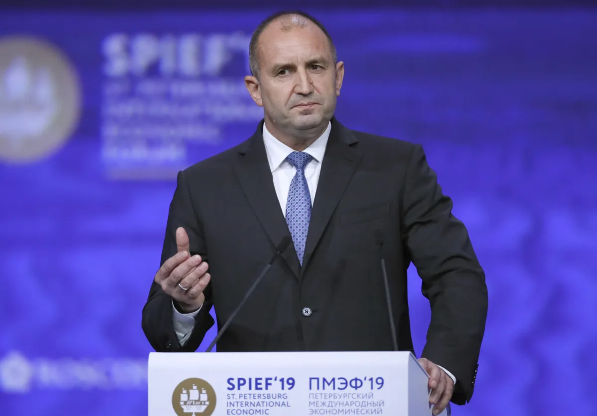 Rumen Radev proglasio pobedu "nad starim partijama"