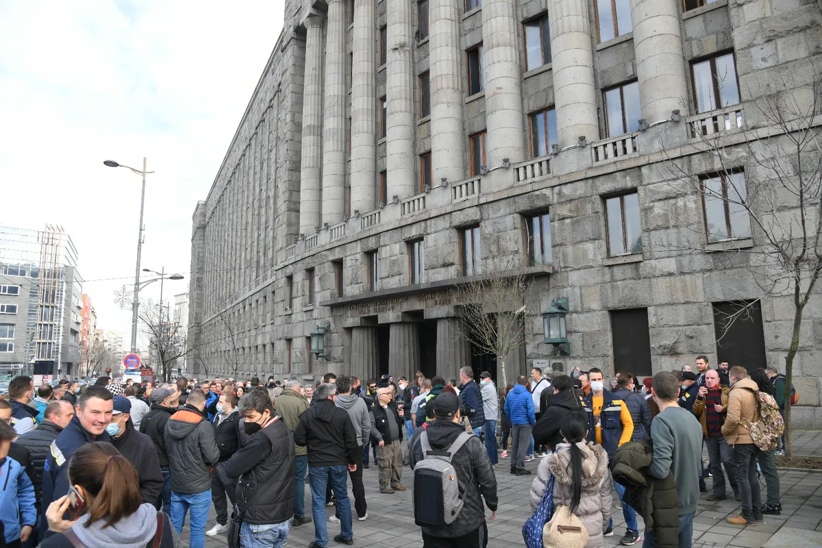 "Pošta Srbije" rasprodaje nekretnine širom zemlje: U ponudi stanovi i lokali, među njima i odmaralište na Fruškoj gori vredno 1,1 milion evra