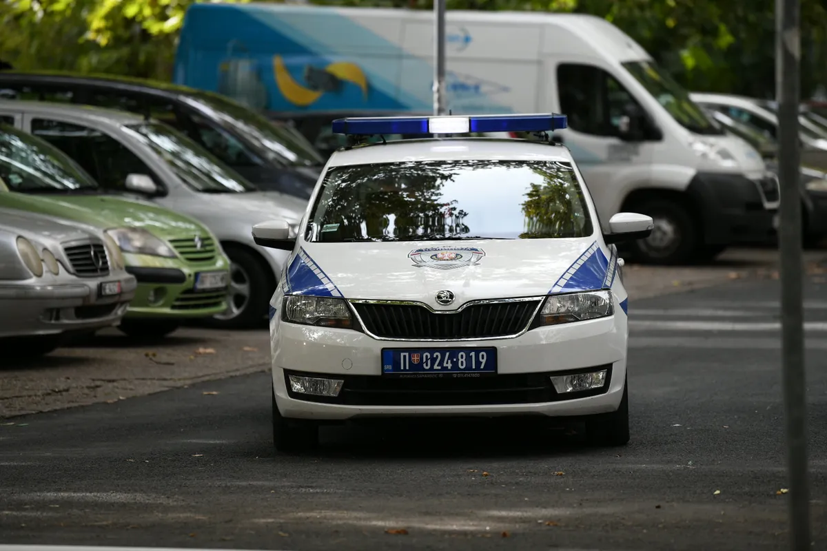 Predrag krenuo na proslavu godišnjice mature, nepoznate osobe ga pretukle na parkingu: Stravičan napad u Sremskoj Mitrovici